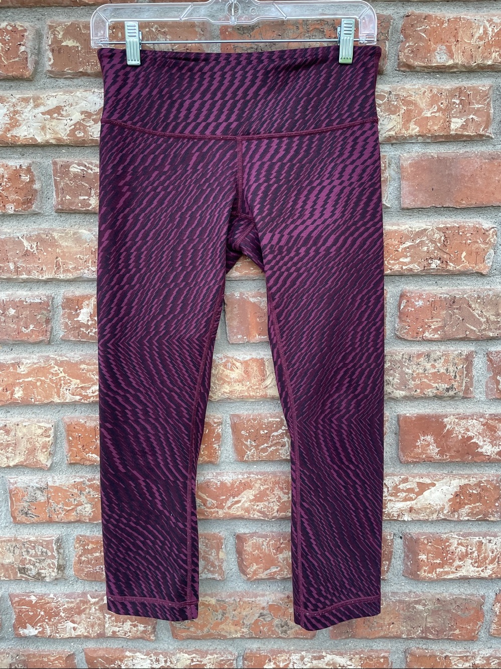 Lululemon  Women’s Burgundy Patterned Active Leggings